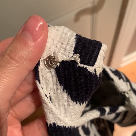 Navy & white printed pleated dress with pockets!! - Picture 3 of 3